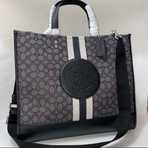 NWT Coach Dempsey Tote 40 in Signature Jacquard